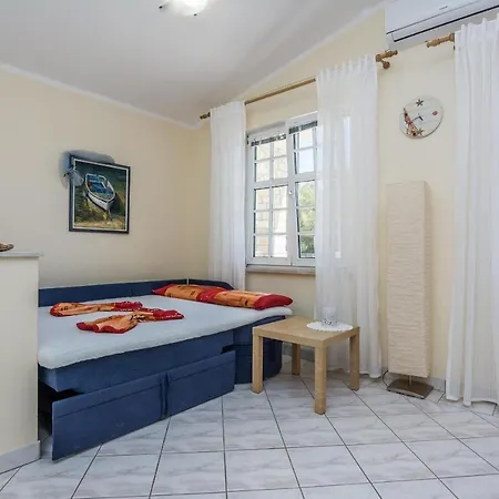 By The Sea - 19112 Apartment *
